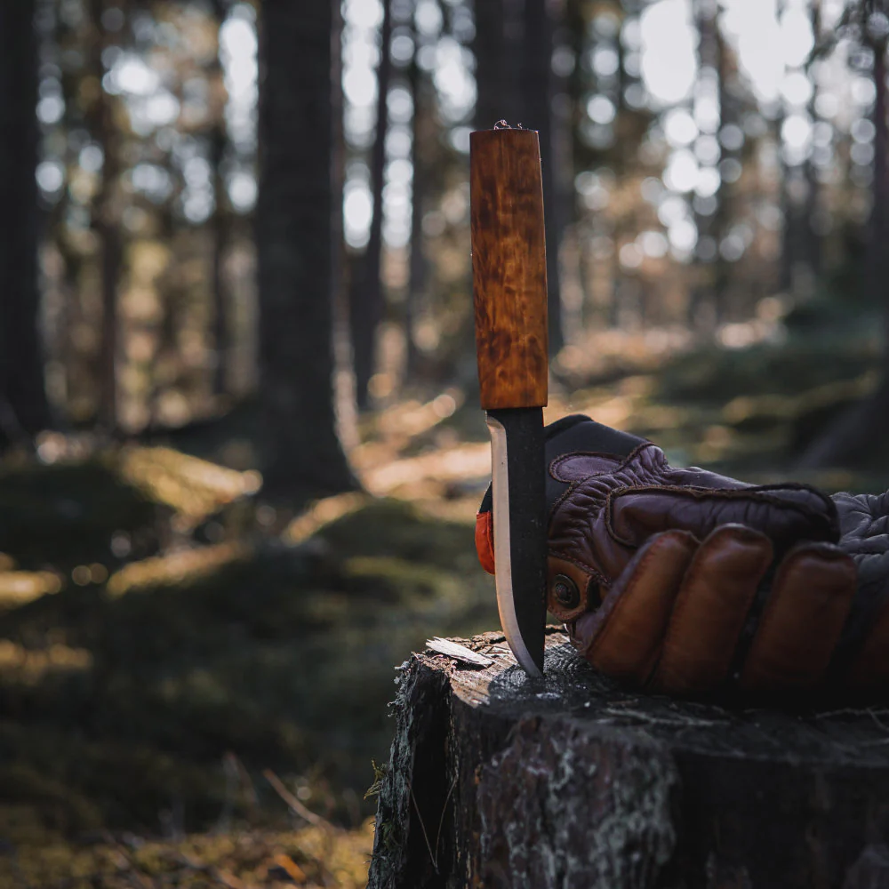 Helle Viking Carbon Steel Knife with Leather Sheath - Image 4